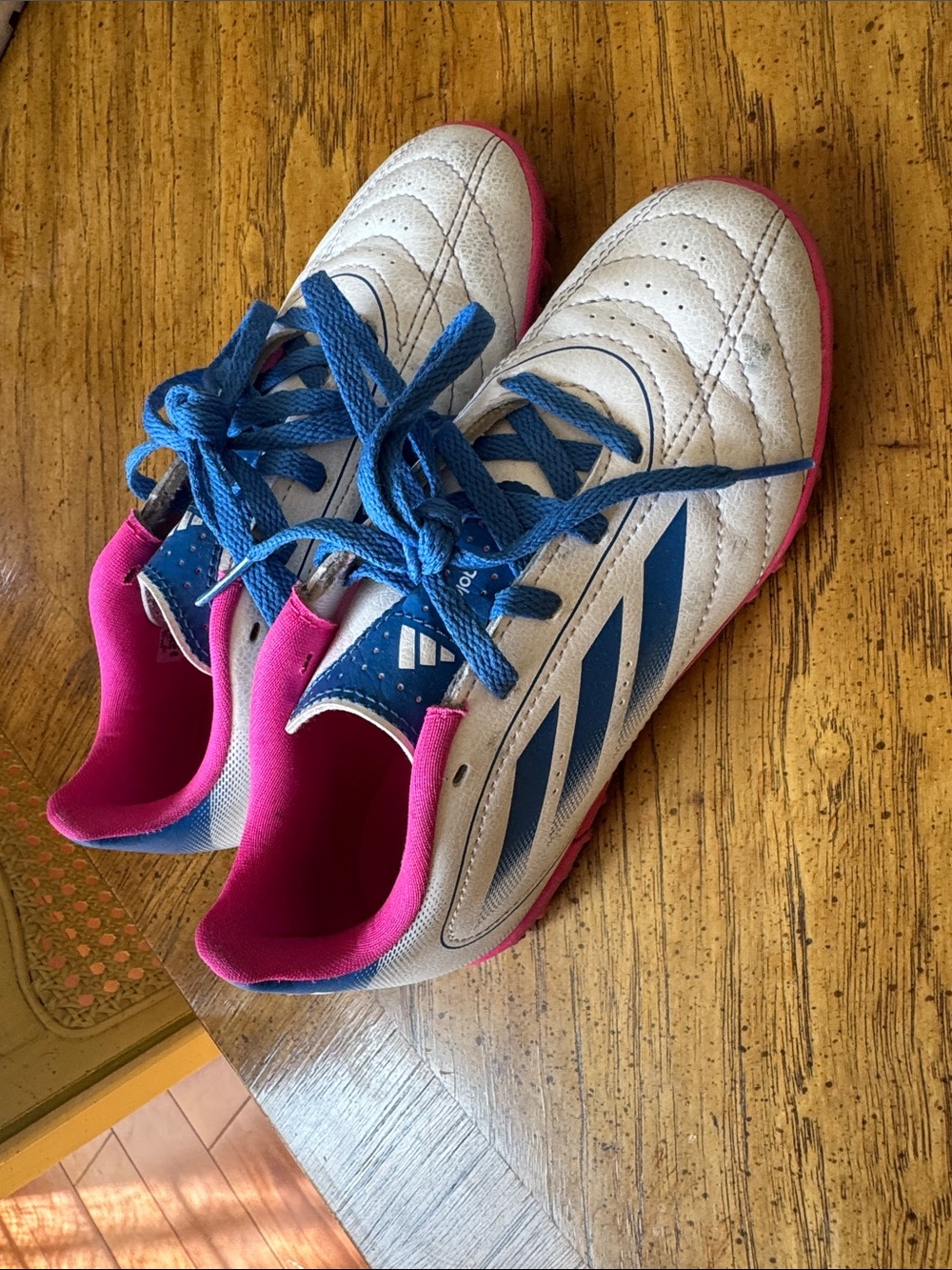 Kids White & Blue Athletic Shoes with Pink Trim